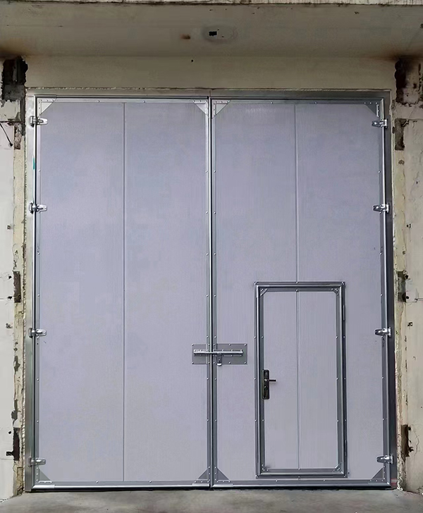 阿勒泰工业平开门