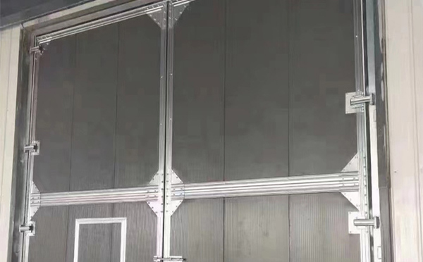 阿勒泰兰州厂房工业门选购与使用指南：打造高效安全的生产环境