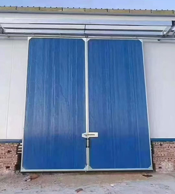 阿勒泰工业门在大型仓储物流通道中的应用实例